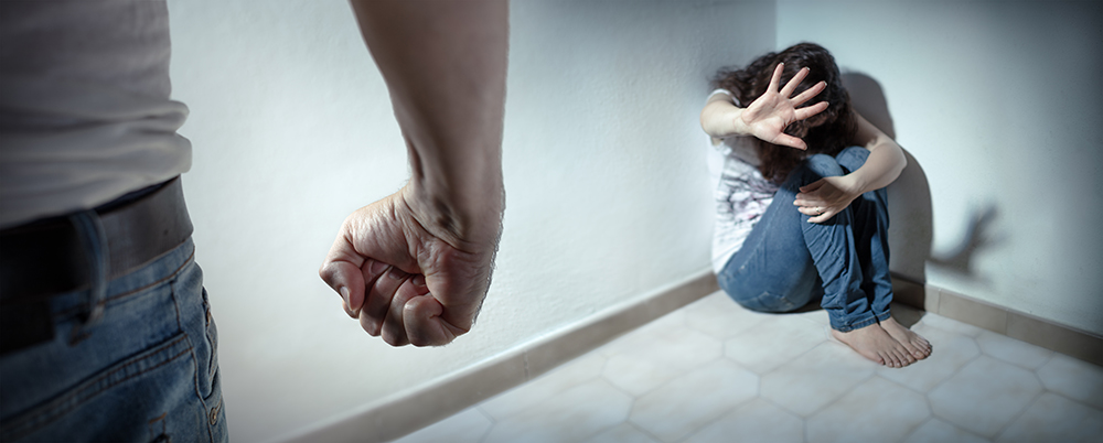 Μίλα... Ένα ντοκιμαντέρ για την ενδοοικογενειακή βία