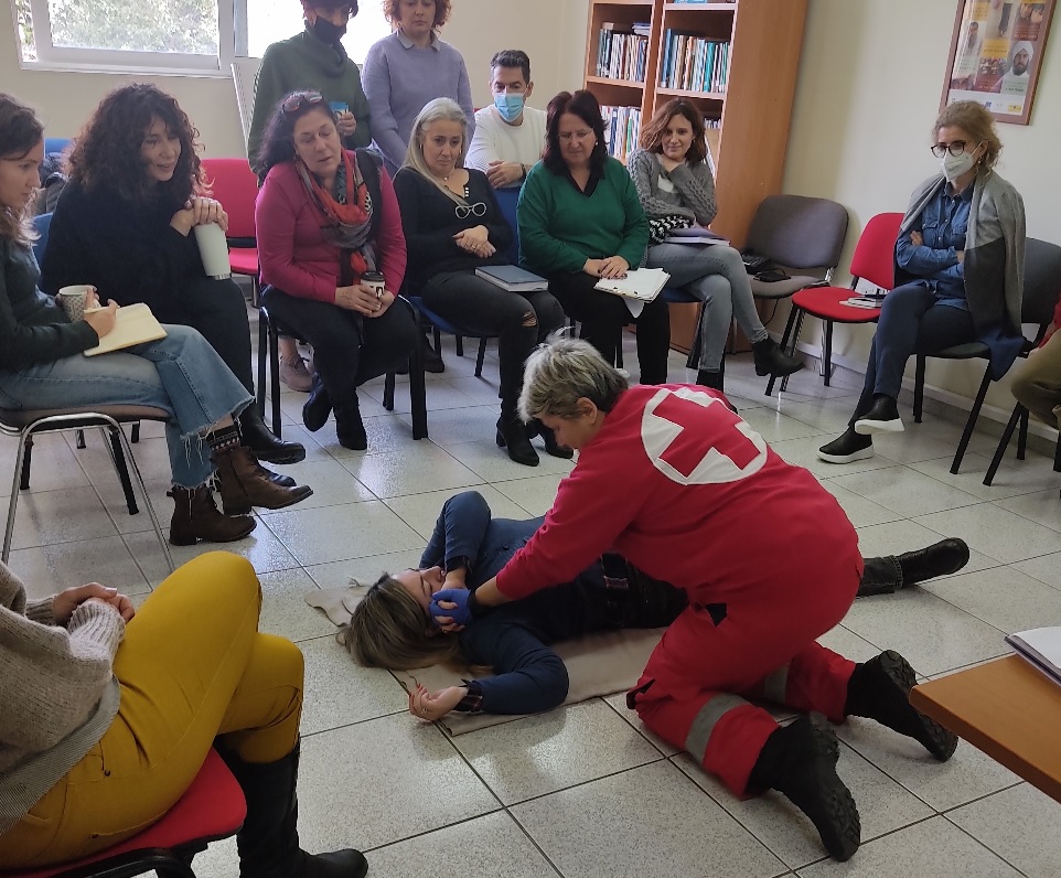 Εκπαίδευση στις Α' Βοήθειες σε προσωπικό του Ε.Κ.Κ.Α.